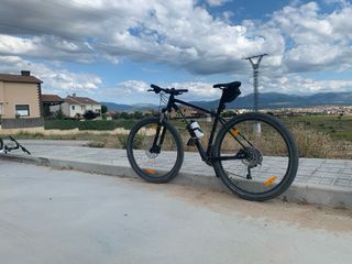 Bicicleta de Montaña Specialized Negra