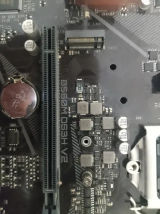 Placa base + procesador + disipador