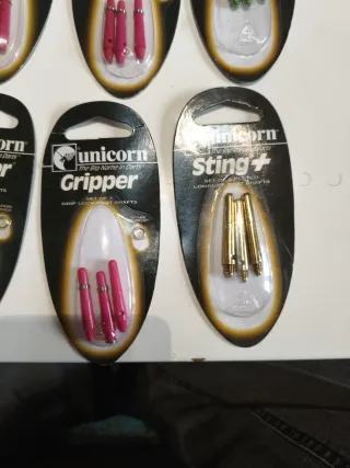 10 juegos cañas dardos Unicorn Gripper Sting+