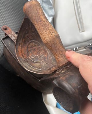 Plancha antigua de carbón