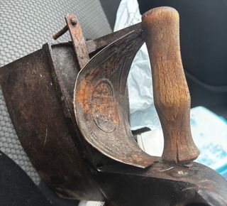 Plancha antigua de carbón