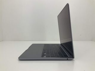 portatil apple apple macbook air m3 8-core 4.0 13 (8gpu) (2024) (a3113)