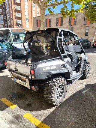 Can-Am Commander 1000