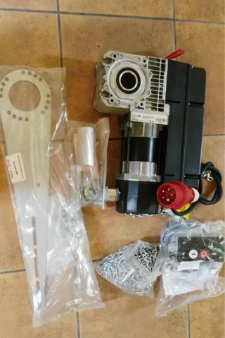 Motor Puertas Seccional Trifásico