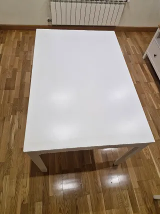 Mesa extensible EKEDALEN blanca