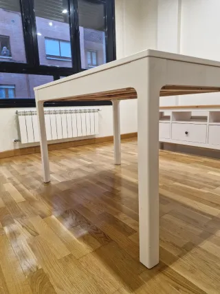 Mesa extensible EKEDALEN blanca