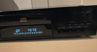 REPRODUCTOR CD TECHNICS SL PJ 28A. pioneer marantz