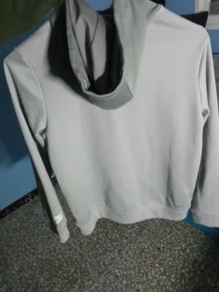 Sudadera Nike Dri-Fit Gris Talla M