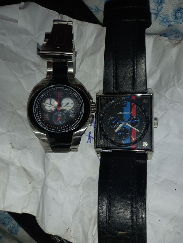 Dos relojes Caramelo