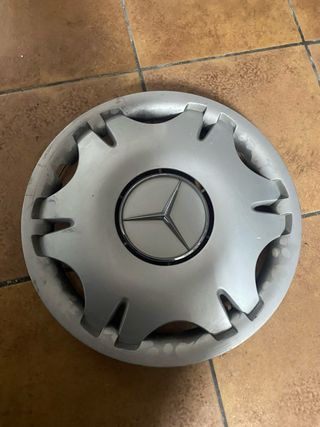Tapacubos Mercedes