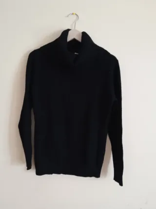 Jersey cuello vuelto negro talla M