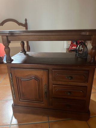 Mueble TV madera con cajones y puerta