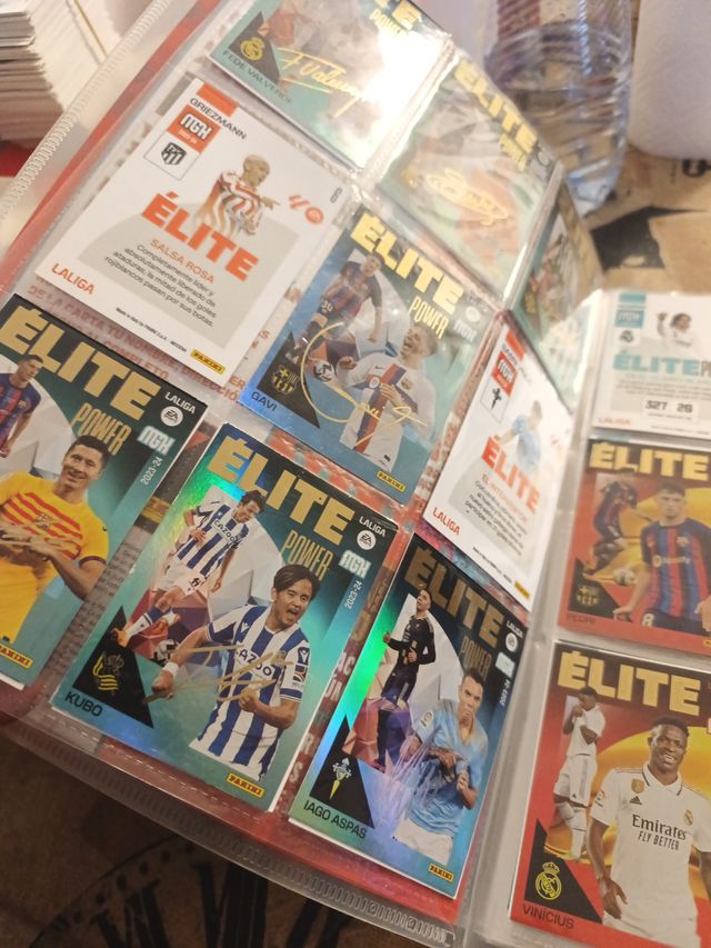 Álbum Megacracks 2023-24 + 450 cards