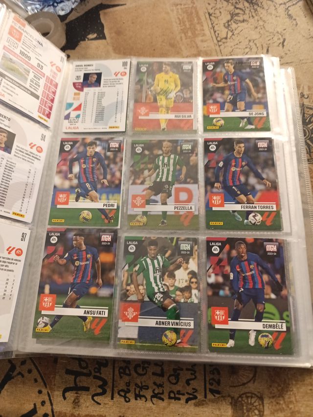 Álbum Megacracks 2023-24 + 450 cards