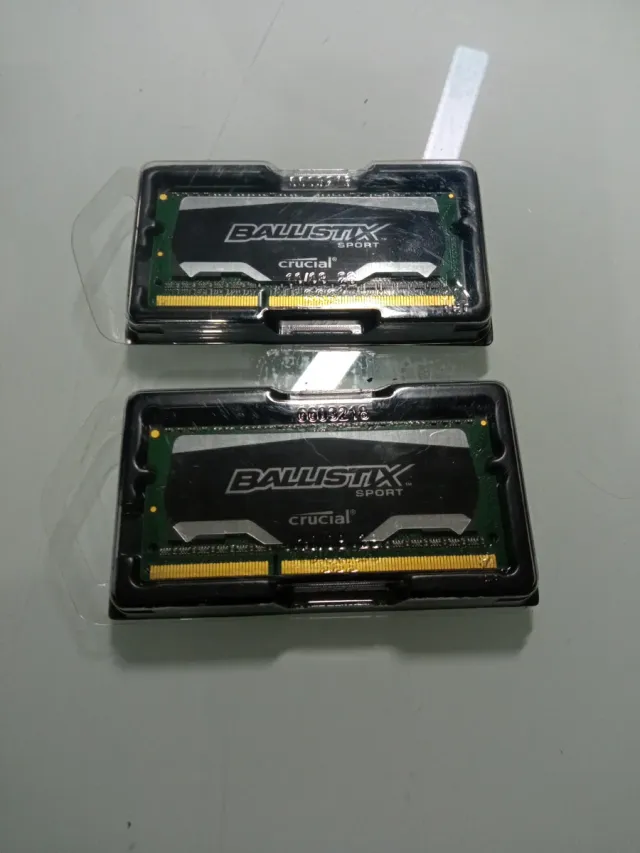 8GB (2 x 4GB) PC3 1866s Crucial