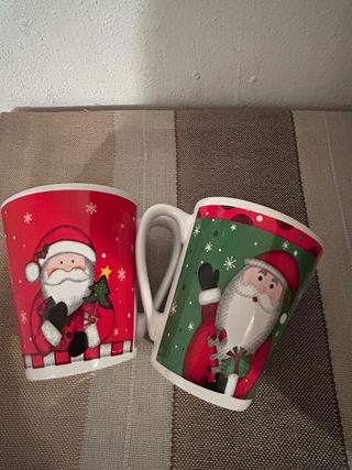 Dos tazas de Navidad con Papá Noel