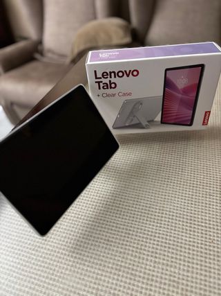 Lenovo Tab TB311FU plateada + Funda + cargador