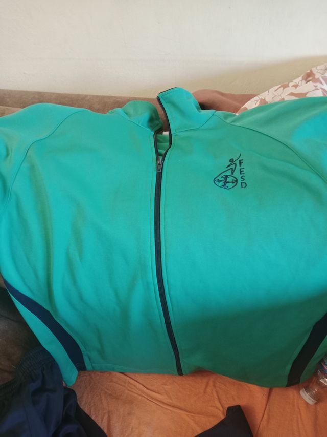 Conjunto Ropa Educación Física Escolar para niña