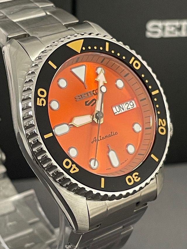 Reloj Seiko 5 Sport 38mm “Orange Midi” SRPK35K1