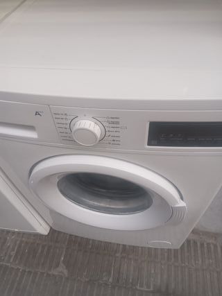 Lavadora Blanca Carga Frontal