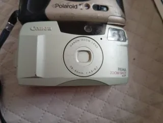 Confezione da 4 fotocamere analogiche: Konica, Polaroid, Canon