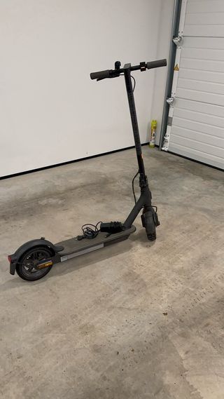 Patinete Eléctrico Xiaomi con Cargador