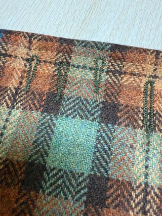 Se vende maquina de ojales de sastrería.