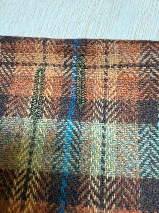 Se vende maquina de ojales de sastrería.