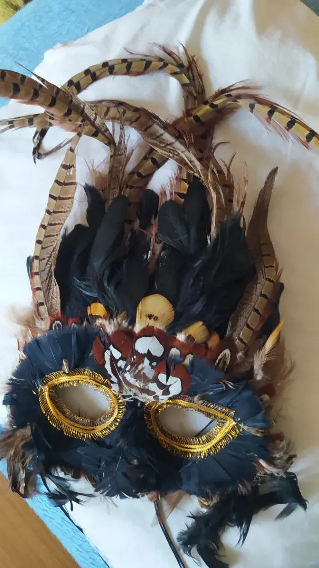 Antifaz veneciano de plumas