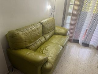 Sofá de piel verde 2 metros