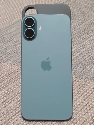 iPhone 16 Plus 128 GB