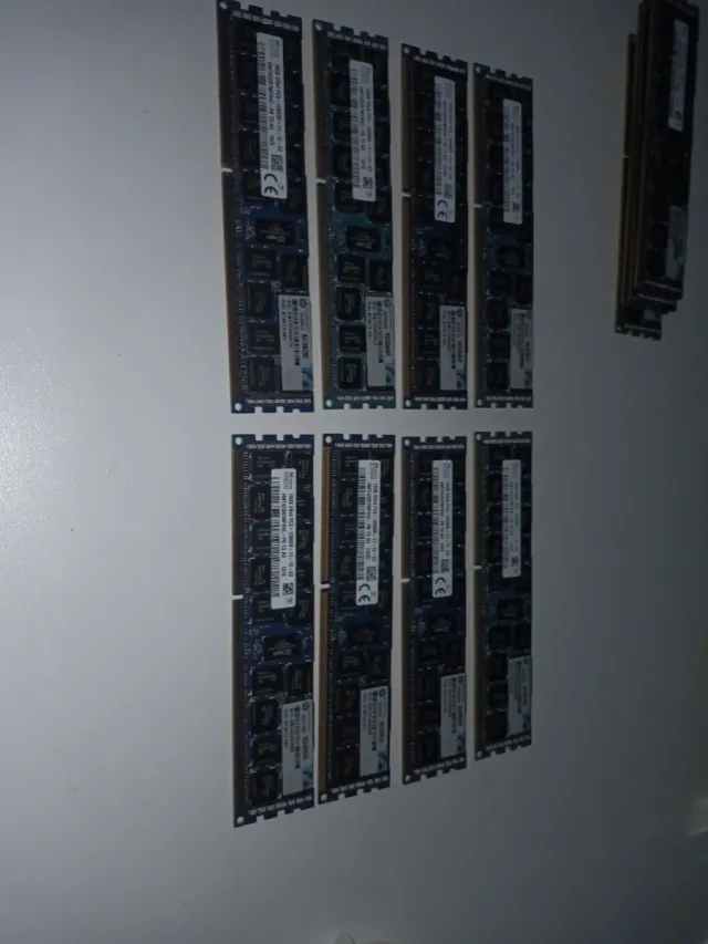 SK Hynix 128 GB di RAM