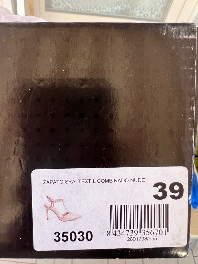 Scarpe tacco oro rosa con borchie