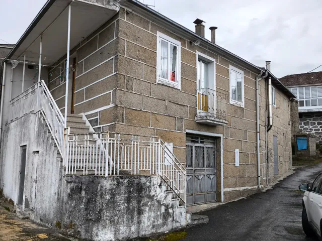 Casa de pueblo con garaje