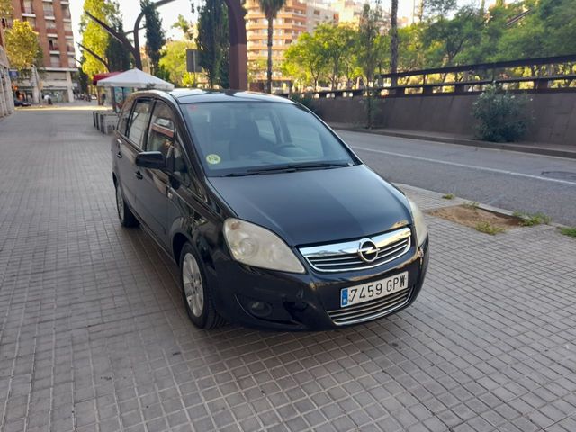 Opel Zafira 1.7 CDTi Essentia