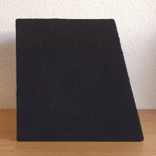 COMO NUEVO. POTENTE SUBWOOFER + CAJÓN CRUNCH.