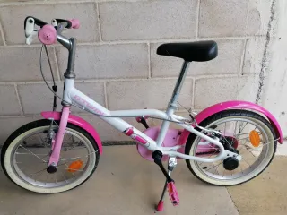 REBAJADA! Bicicleta infantil Btwin rosa.