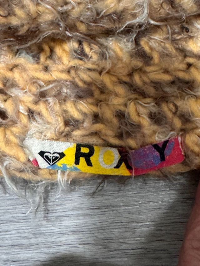 Conjunto Roxy Bufanda y Gorro