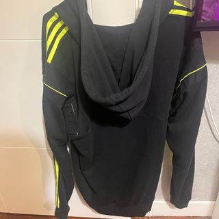 Chaqueta Adidas Negra con Rayas Verdes