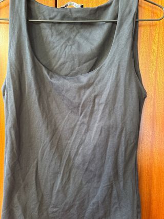 4Camisetas sin mangas mujer rosa, roja, azul, negr