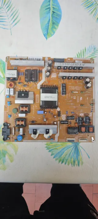 Fuente de Alimentación Samsung UE55H6850AW