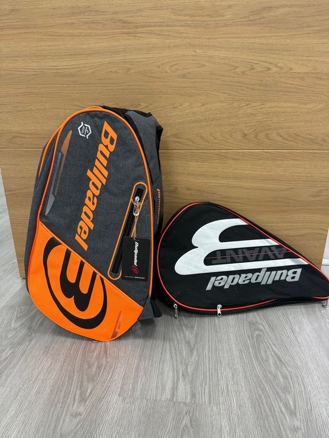 Paletero Bullpadel y funda de pádel