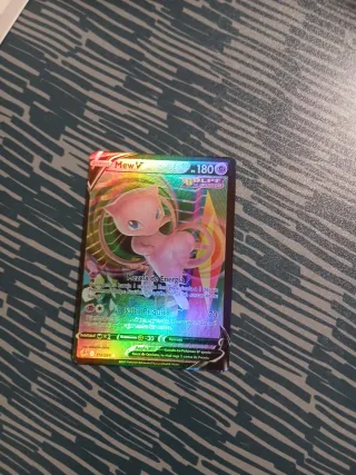 Carta Pokémon Mew V - 180 HP