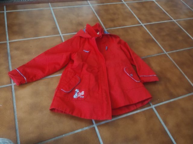 Cazadora roja talla 122 niña rojo apagado
