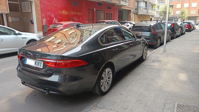 Jaguar XF 3.0 D V6 300CV PORTFOLIO AUT.