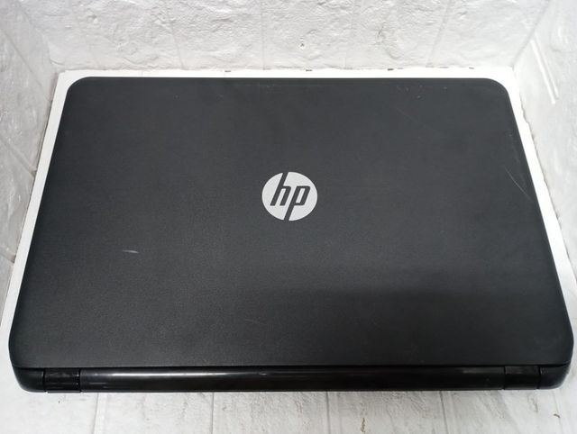 Portatil HP 255 G3 (1781)