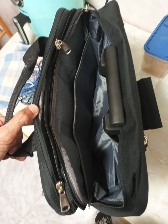 Troler de dos ruedas nuevo.Precio negociable.