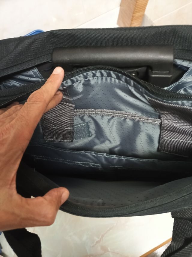 Troler de dos ruedas nuevo.Precio negociable.