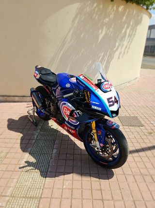 -13% Yamaha R1 RN65 SBK GYTR FULL Moto de circuito