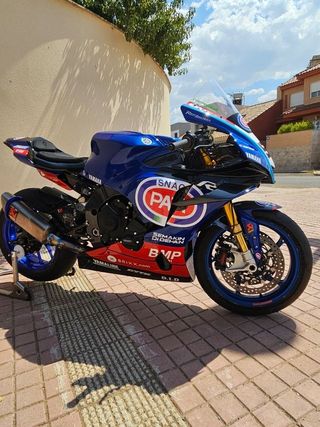 -13% Yamaha R1 RN65 SBK GYTR FULL Moto de circuito